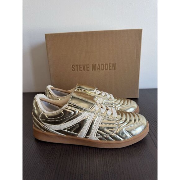 STEVE MADDEN MADRID Sneakers Gold NIB 7 Women’s Shoes Quilted Retro - Picture 2 of 6